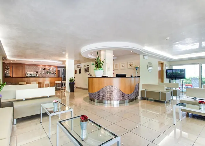 Hotel Du 3*